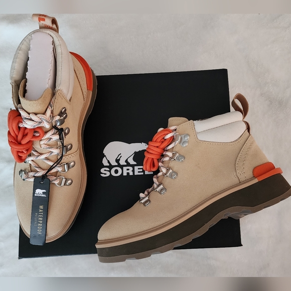 Sorel Shoes - Sorel Hi-Line Hiker Boots Womens Size 5.5 NIB Tan Cream Orange